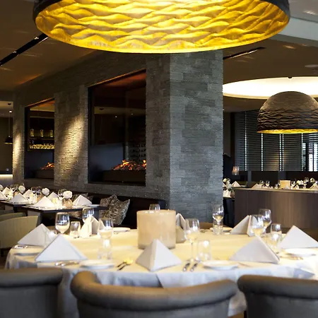 Der Valk Hotel 4*