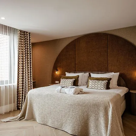 Der Valk Hotel 4*