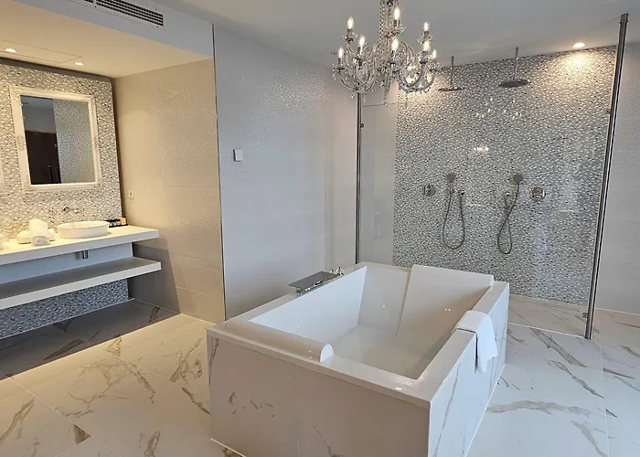 Der Valk Отель 4*