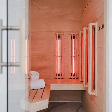 Hotel Der Valk 4*