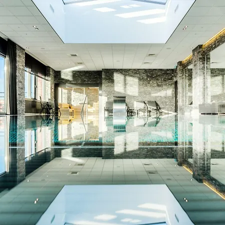 Der Valk Szálloda 4*