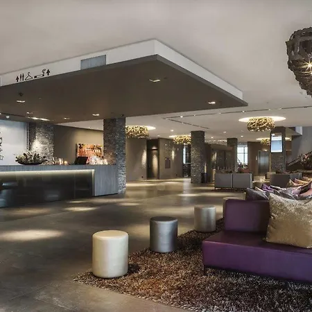 Hotel Der Valk 4*